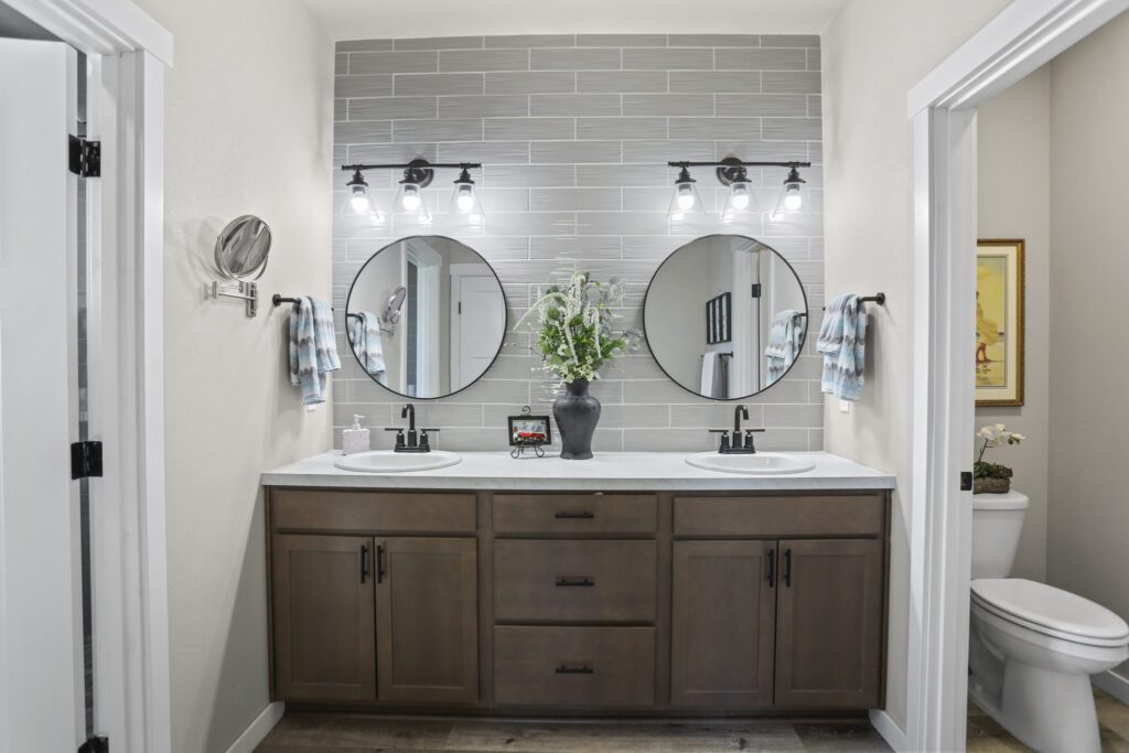 Bath & Washroom Gallery