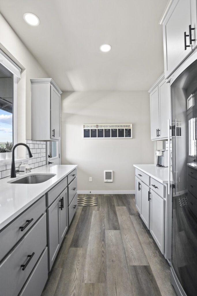 Home Plan 2248 butlers pantry.