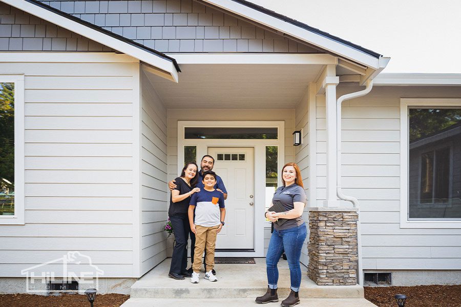 hiline homes consultant with homeowners.