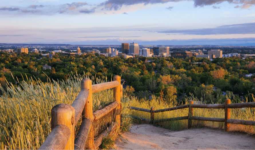 Star, Idaho scenery of a beautiful vista atop a hill.