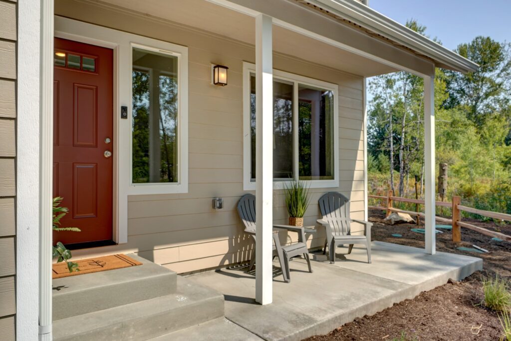 Home Plan 2373 covered porch.
