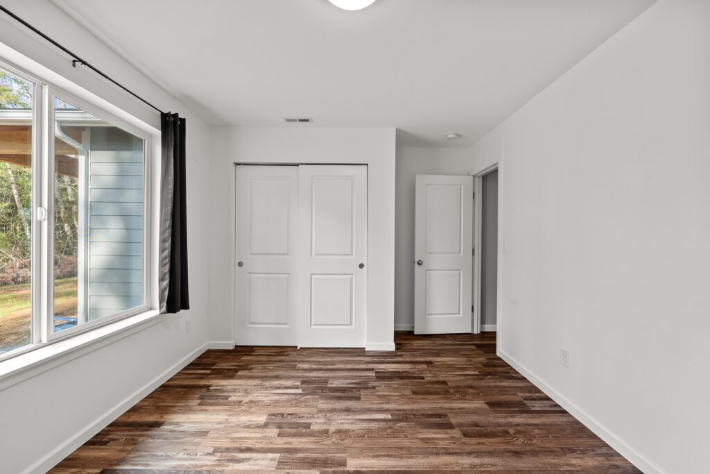 Home Plan 1780 bedroom.