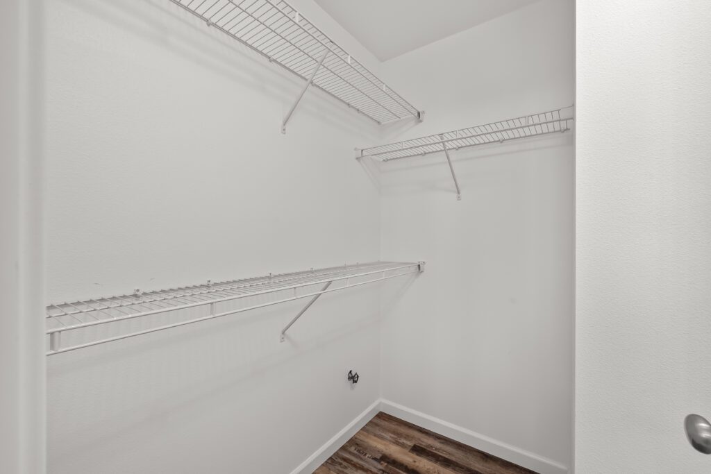 Home Plan 1780 walk in closet.