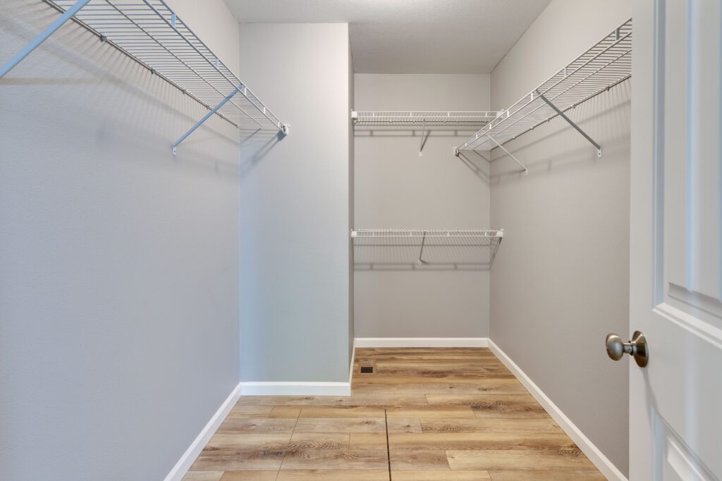 Home Plan 2443 walk in closet.