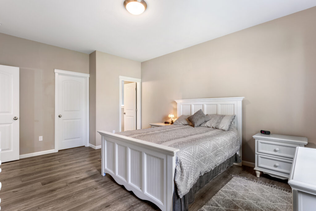 Home Plan 1491 living room.