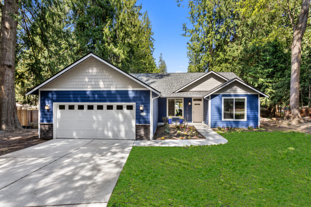 Home Plan 1491 front exterior.