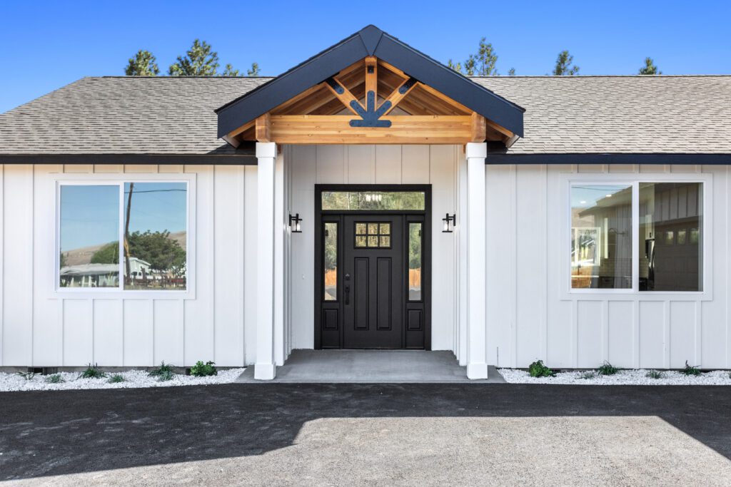 Home Plan 1940A front door.