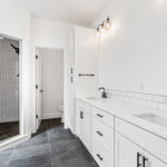 Home Plan 1940A primary bath.