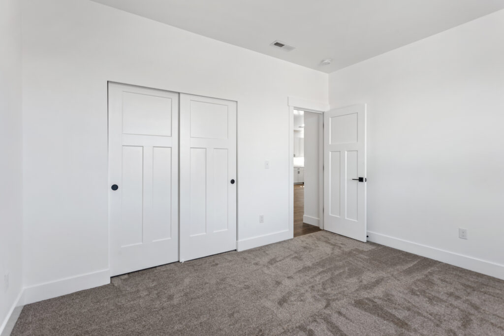 Home Plan 1940A bedroom.