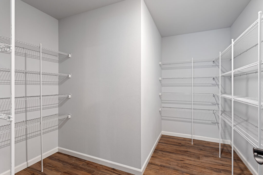 Home Plan 3464 pantry.