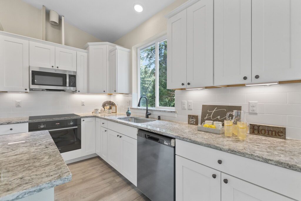 Home Plan 1491 kitchen.