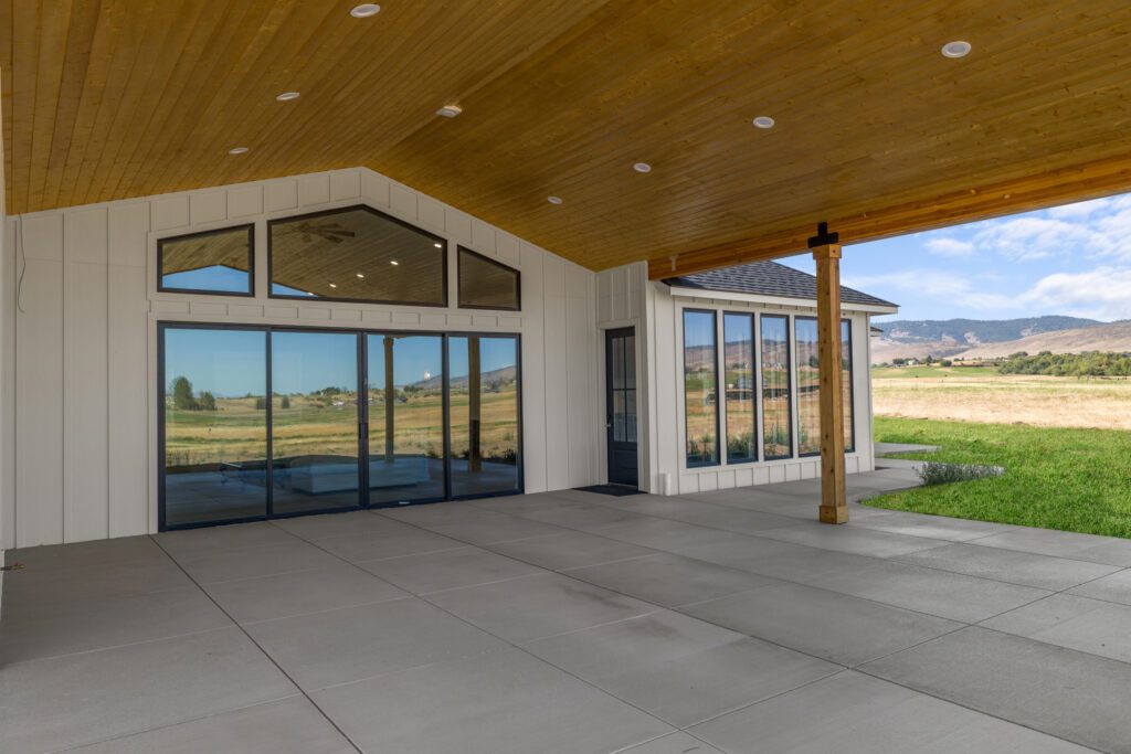 Home Plan 3711 outdoor living space.