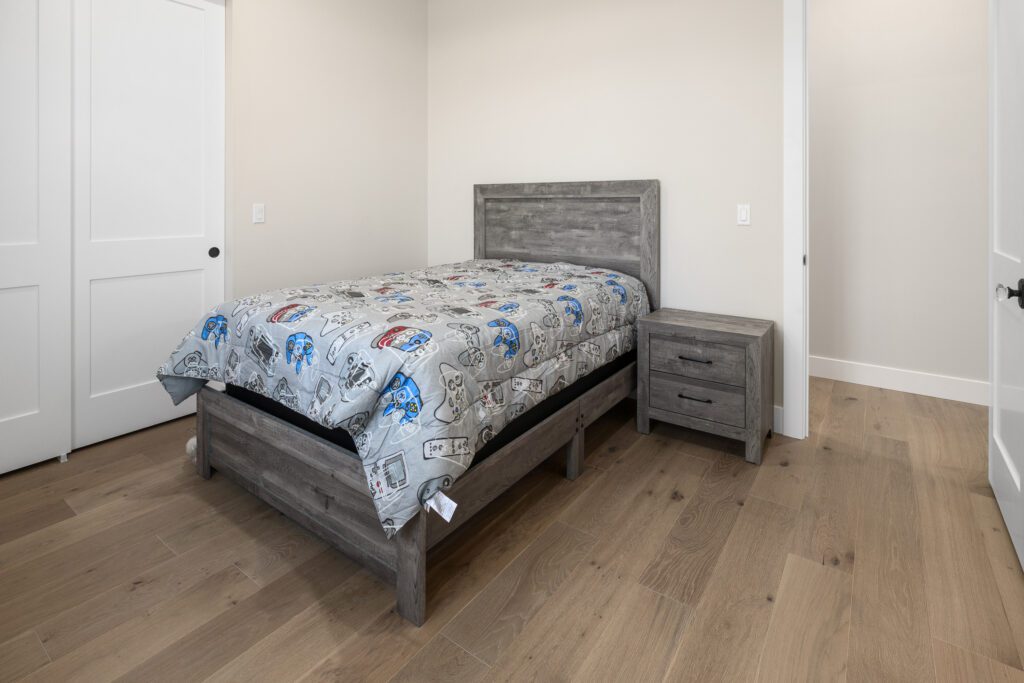 Home Plan 3711 bedroom.