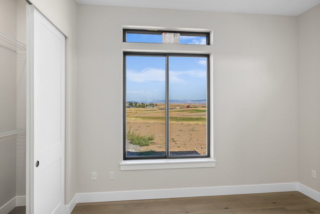 Home Plan 3711 bedroom.