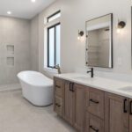 Home Plan 3711 primary bath.