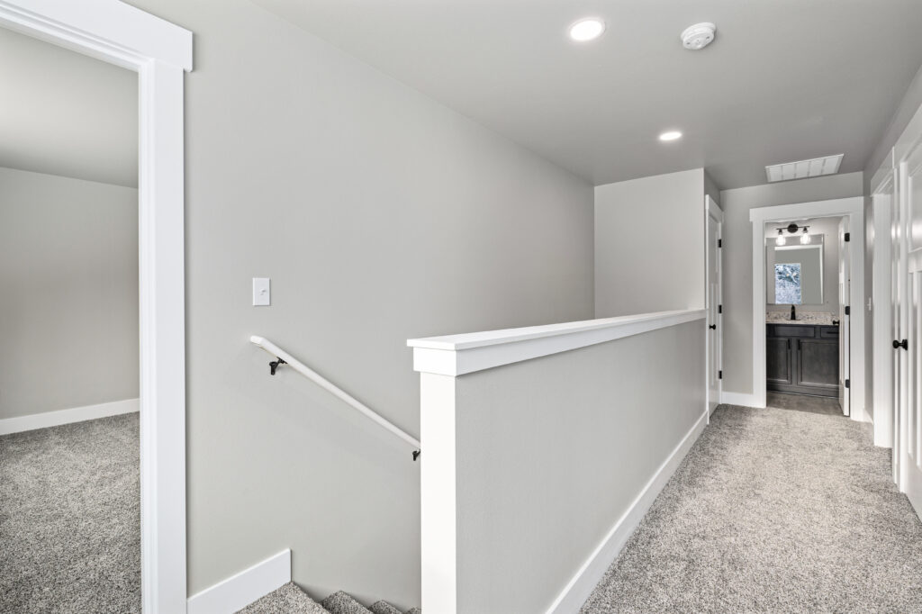 Home Plan 1768 stairwell.