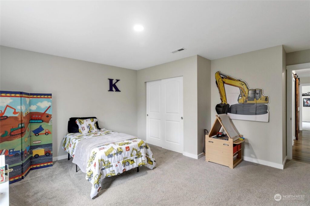 Home Plan 2232 bedroom 4.