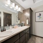 Home Plan 2345 primary bath.