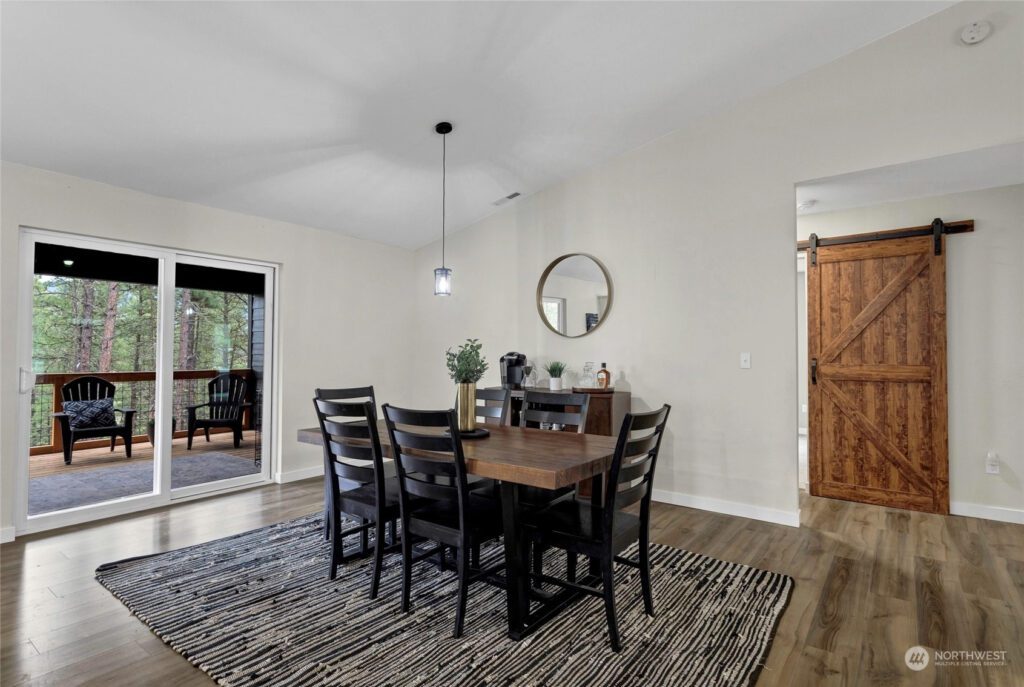 Home Plan 2232 dining room.