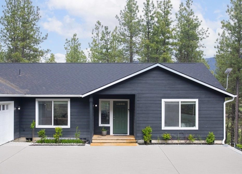 Home Plan 2232 front exterior.