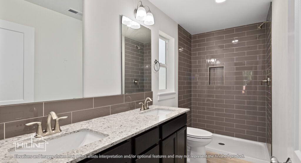 Home Plan 1675 primary bath.