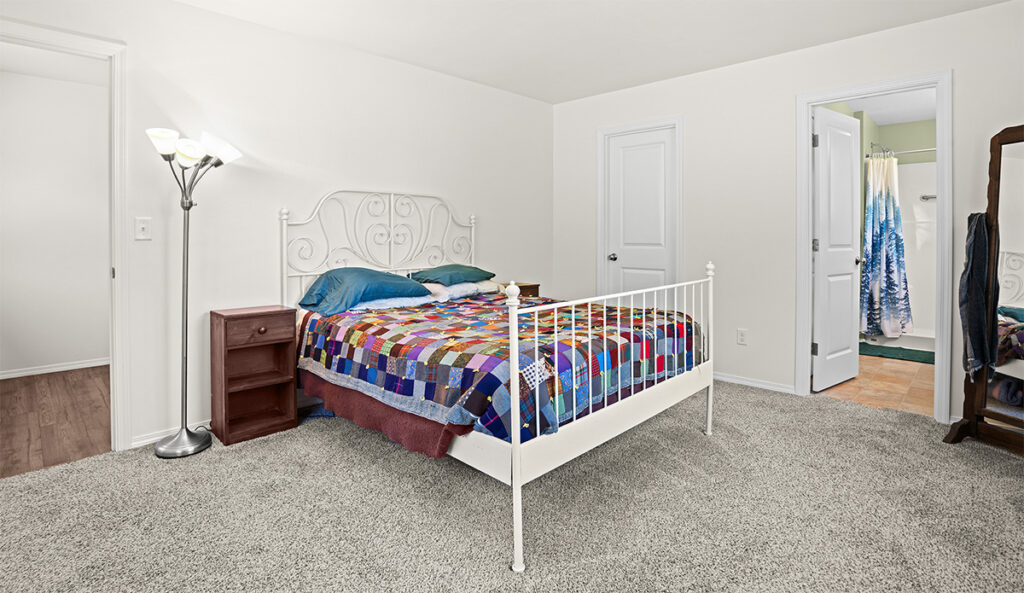 Primary suite in custom home plan 1768.