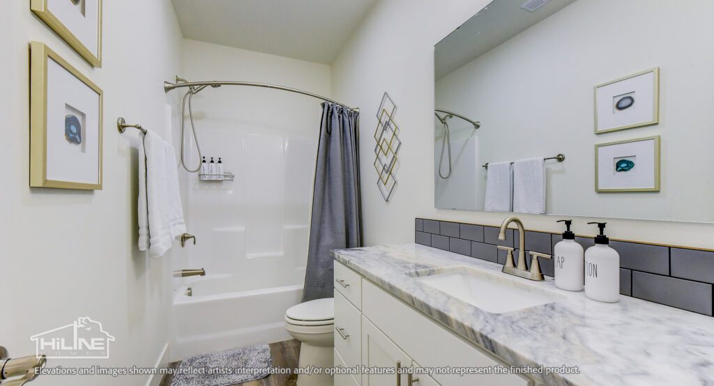 Home Plan 1883 bath.