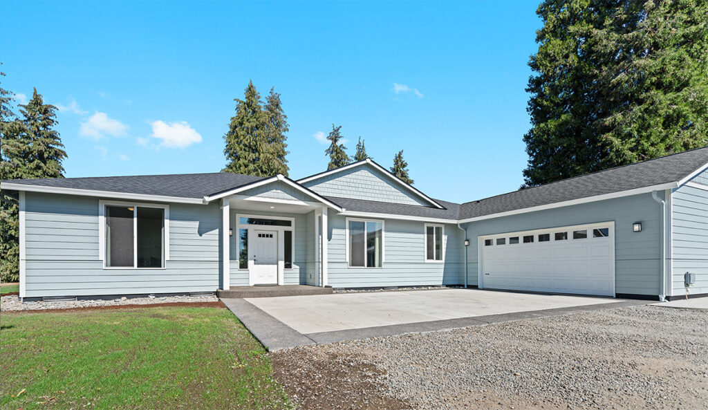 Exterior of Scappoose Oregon custom build of Home Plan 2443.