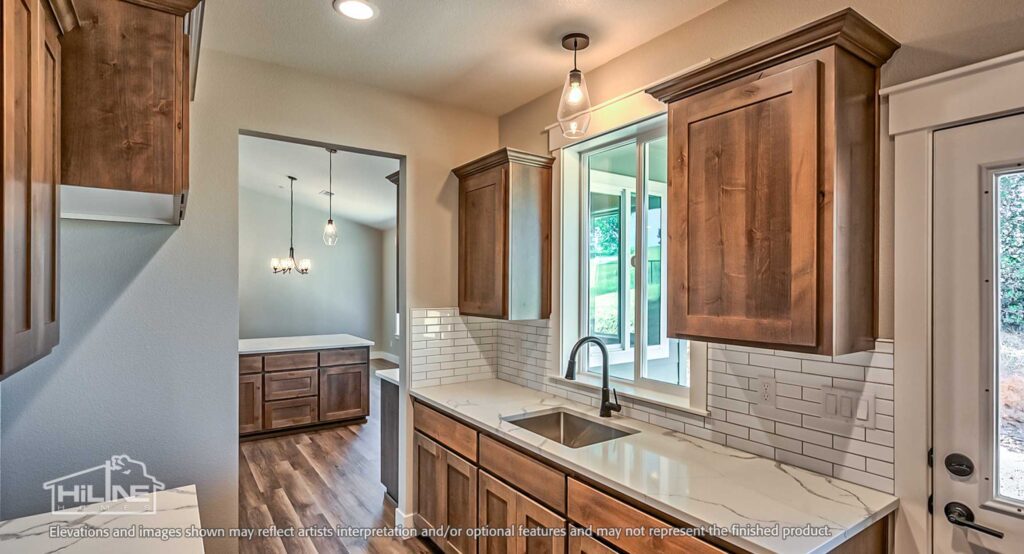 Home Plan 2576 butlers pantry.