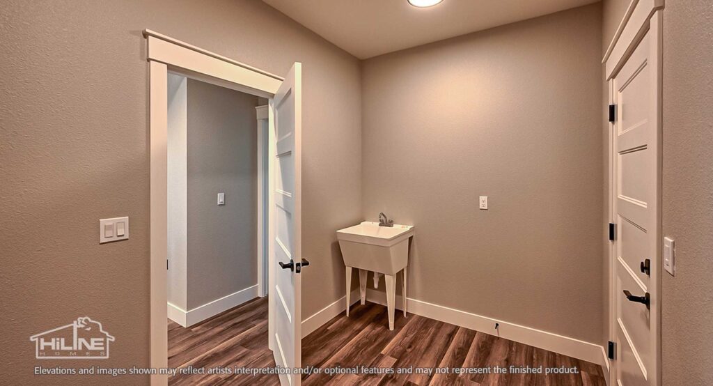 Home Plan 2576 laundry.