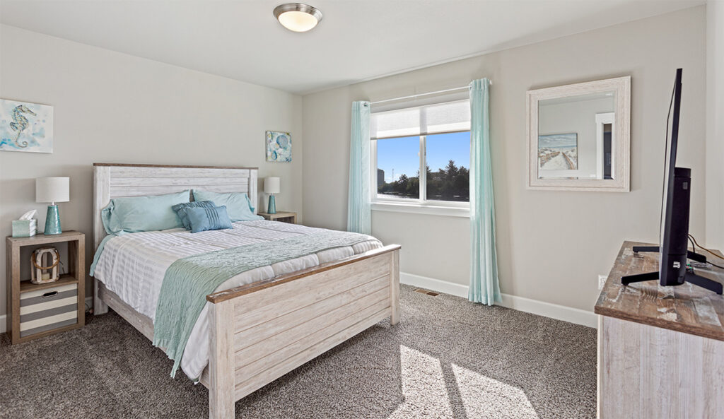 Additional bedroom in home plan 3072.