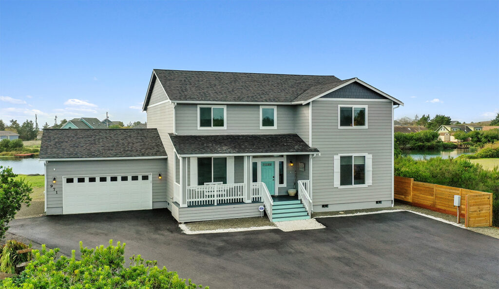 Custom front exterior of home plan 3072.