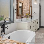 Home Plan 3295 primary bath.