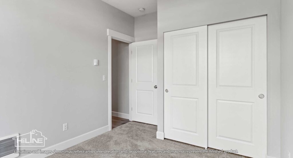 Home Plan 875 bedroom.