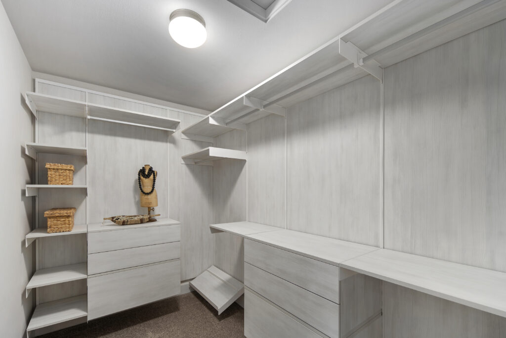 Home Plan 2373 walk in closet.