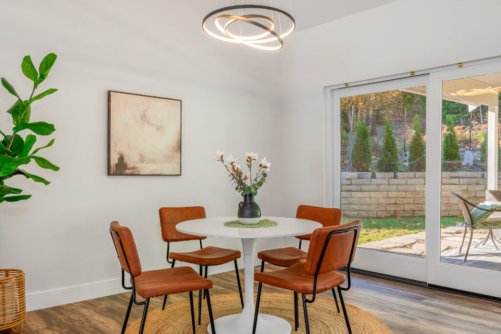 Home Plan 1940A dining room.