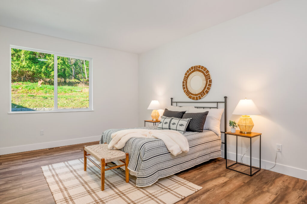 Home Plan 1940A bedroom.