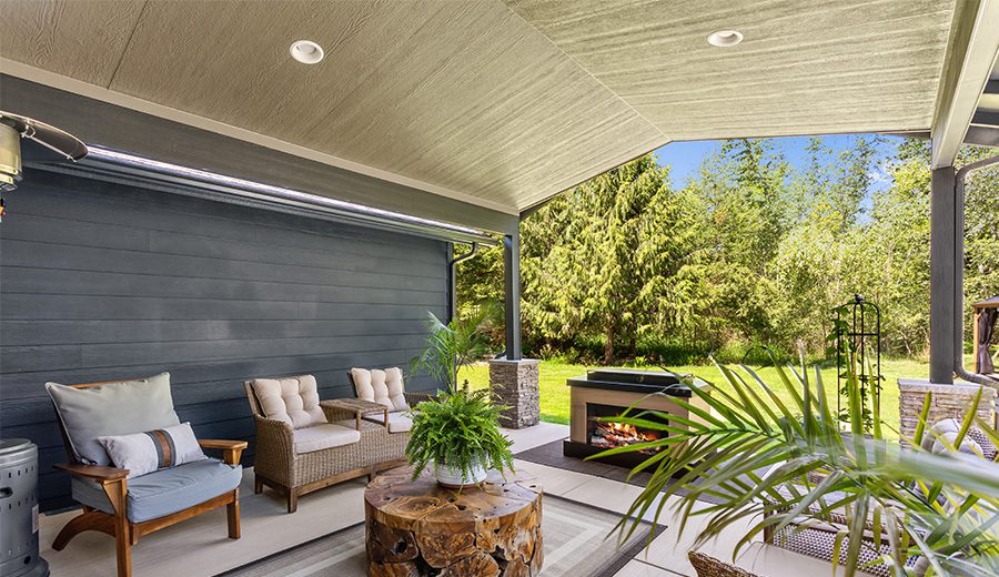 Home Plan 2188 back covered outdoor living space.