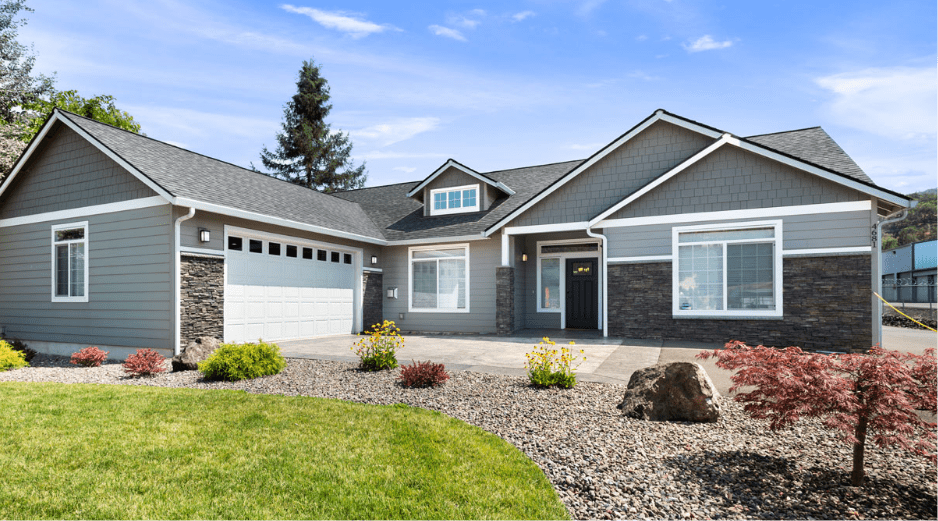HiLine Homes Roseburg Model Home Plan 2232.