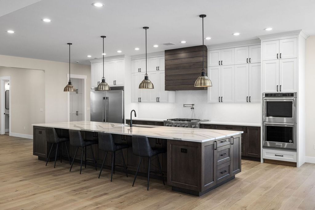 HiLine Homes 3711 kitchen.