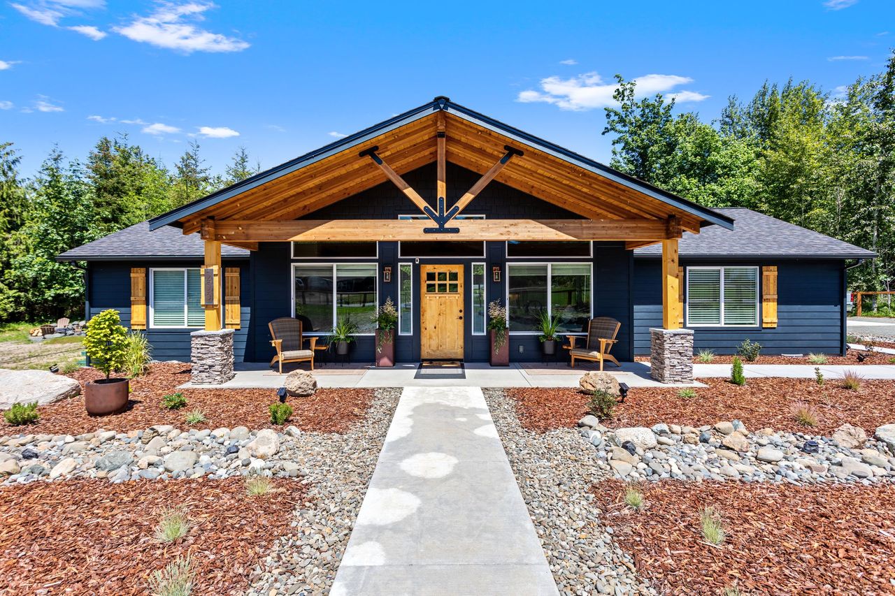 HiLine Homes Honored in “Best of Southwest Washington” Home & Garden Awards