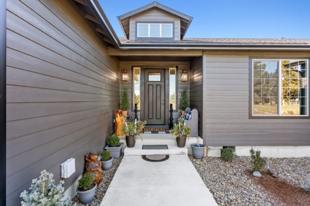 Home Plan 3464 exterior front door.